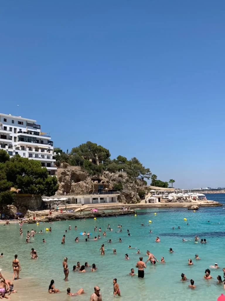 Druk strand Mallorca
